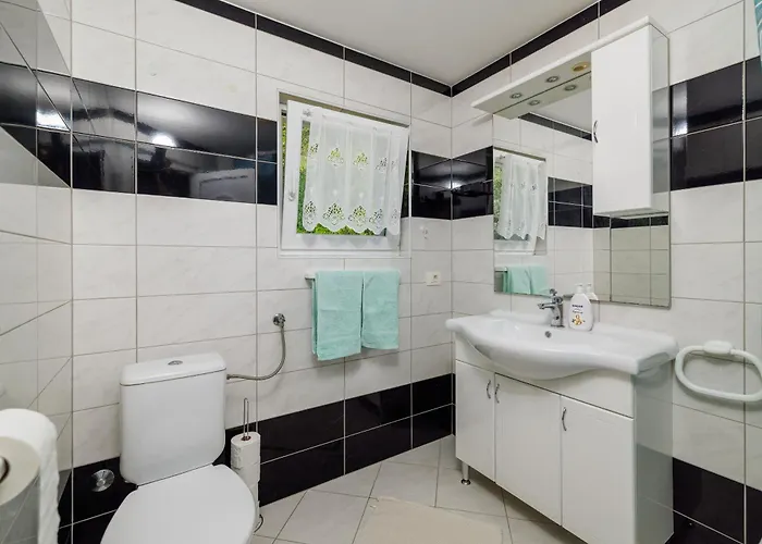Apartament Mirjana T. *